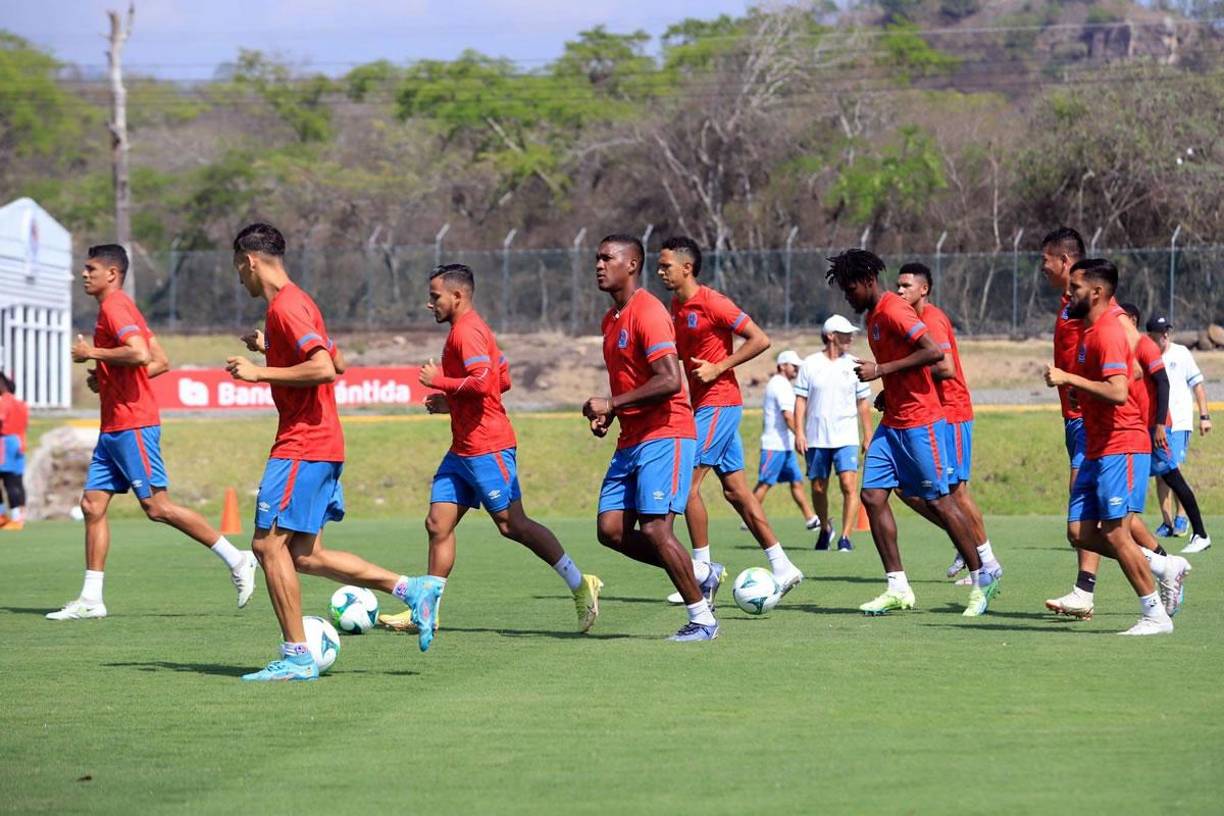 El Olimpia entrenó temprano la mañana de este viernes en el Centro de Alto Rendimiento (CAR) José Rafael Ferrari.