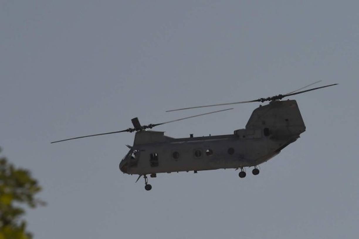 El helicóptero y la embajada: La imagen de un helicóptero Chinook sobrevolando la embajada de Estados Unidos en Kabul el domingo, presuntamente para evacuar a los empleados, evoca inevitablemente una fotografía similar tomada durante la caída de Saigón en 1975.