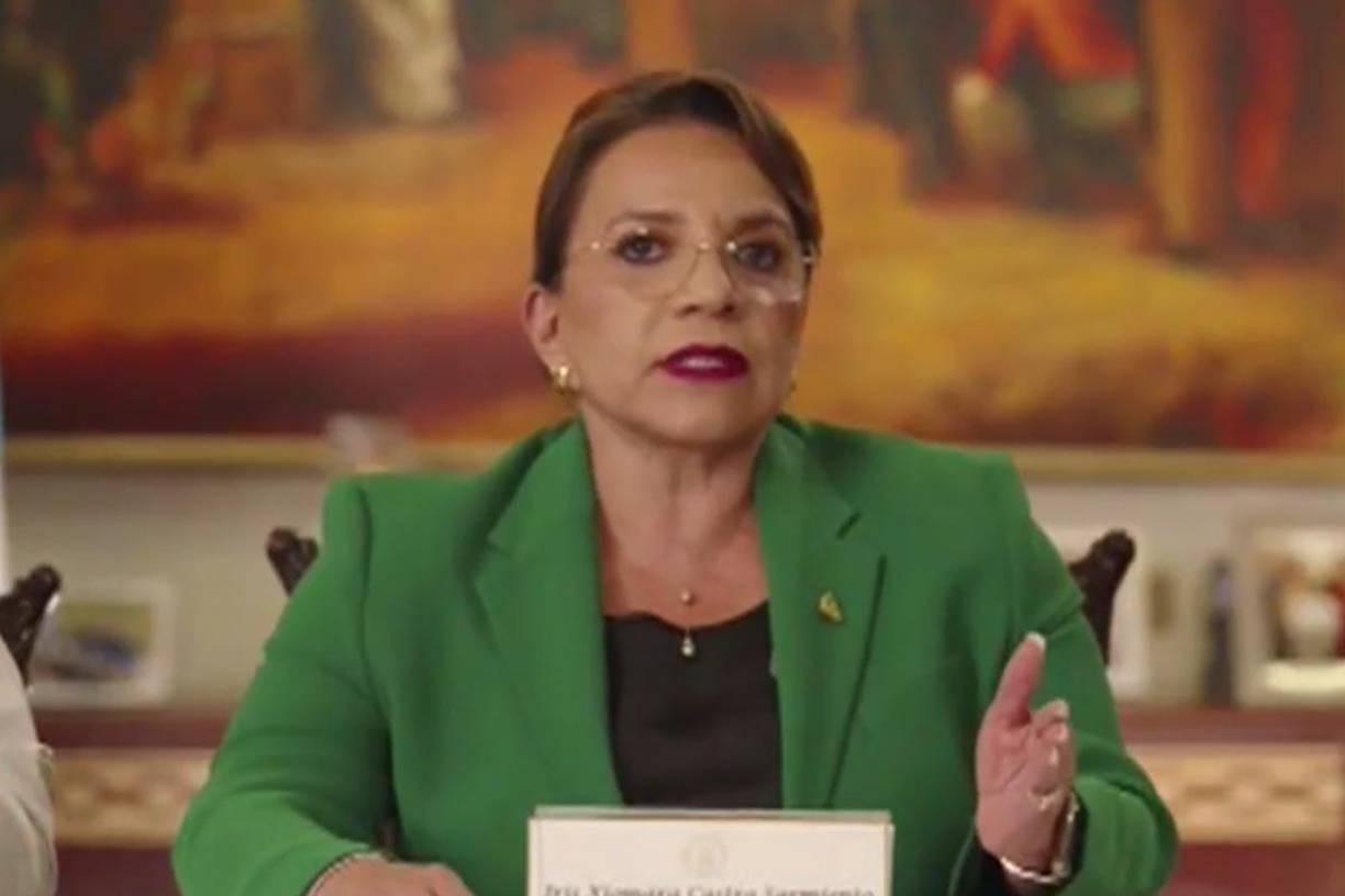 Cálix fue entregado a EE.UU. una semana después de que la presidenta de Honduras ordenara “dar por terminado” el tratado de extradición con Estados Unidos, aunque el acuerdo sigue vigente hasta el 28 de febrero de 2025, por la “injerencia” de la embajadora estadounidense en Tegucigalpa, Laura Dogu, al criticar una reunión de autoridades hondureñas con el sancionado ministro de Defensa venezolano, Vladimir Padrino López.