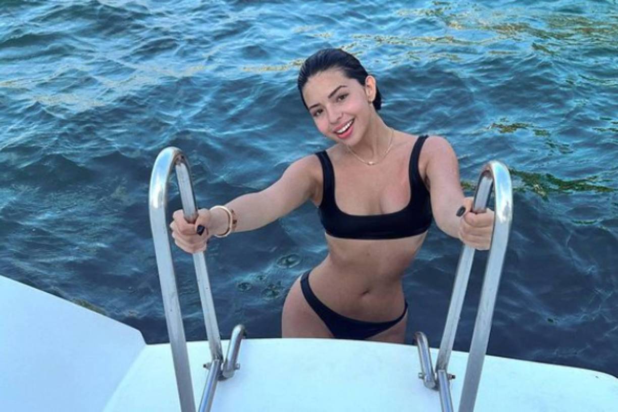 A tan solo un día desde que Ángela Aguilar y Christian Nodal confirmaron su noviazgo, Josh Ball, presunto exnovio de la cantante de regional mexicano, publicó un mensaje que causó gran revuelo en las redes sociales. 