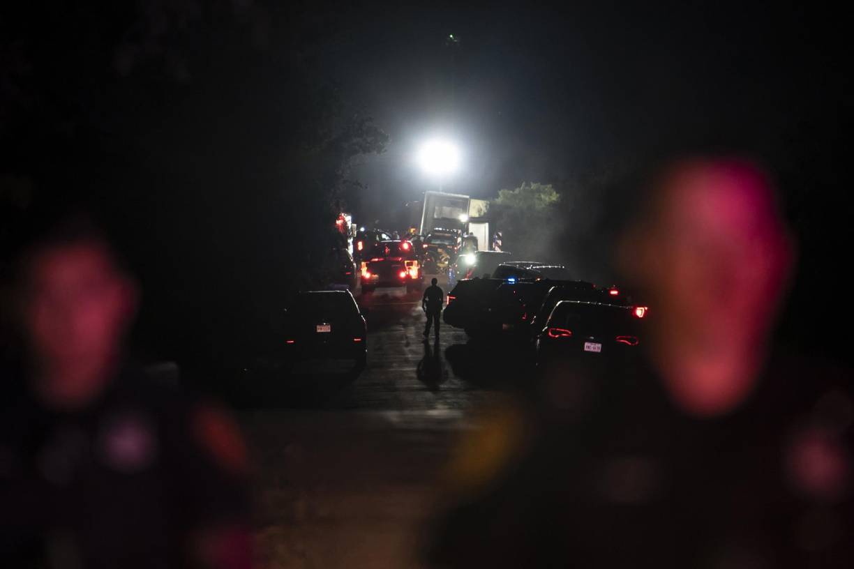 De los 53 fallecidos, han sido identificados 27 son mexicanos, 14 hondureños, siete guatemaltecos y dos salvadoreños. 