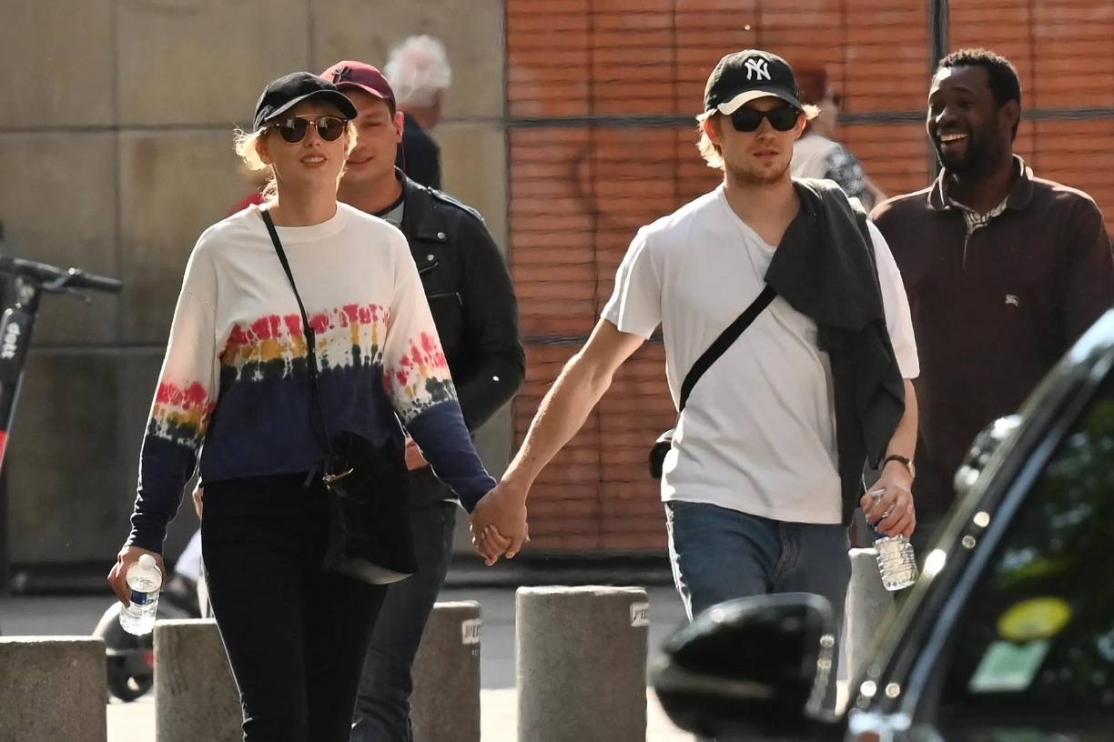 Taylor Swift y Joe Alwyn: La pareja duró seis años de noviazgo y supuestamente terminó por todos los compromisos de Swift con su The Eras Tour.