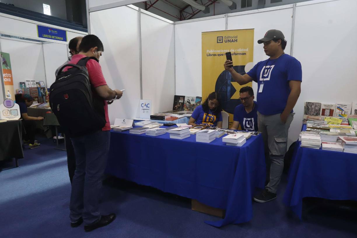 Giovanni Rodríguez, también director de la Editorial Mimalapalabra, expresó que “reunir en un solo lugar a todas esas editoriales que trabajan por consolidarse en un país que normalmente no cree en iniciativas como las suyas ha sido un logro alcanzado hasta el momento. Se demuestra que la cultura y el desarrollo pueden ir de la mano”. 