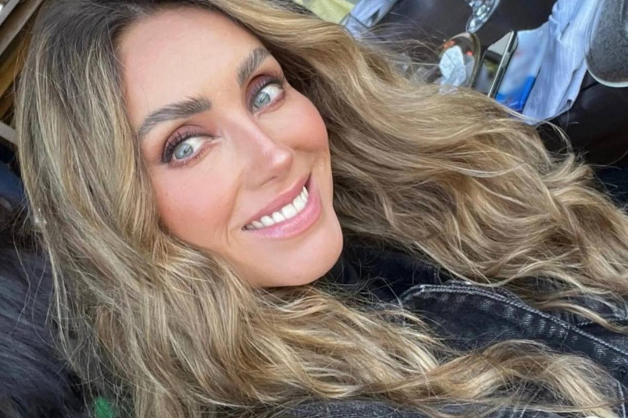 Anahí - La exintegrante de RBD declaró al periódico ‘Reforma’ en octubre del año pasado que la gira “Soy Rebelde Tour” sería su retiro definitivo, pues entre sus planes estaba dedicarse completamente a la familia que formó con Manuel Velasco. “Definitivamente este tour es el último baile, es una hermosa despedida que me voy a llevar por siempre en el corazón (...) Puedo despedirme así de bonito y mostrar a mis hijos y algún día a mis nietos lo que dejé en los corazones de las personas. Lo que para mí más importa es ese amor que se va a quedar por siempre”, reseñó el diario.