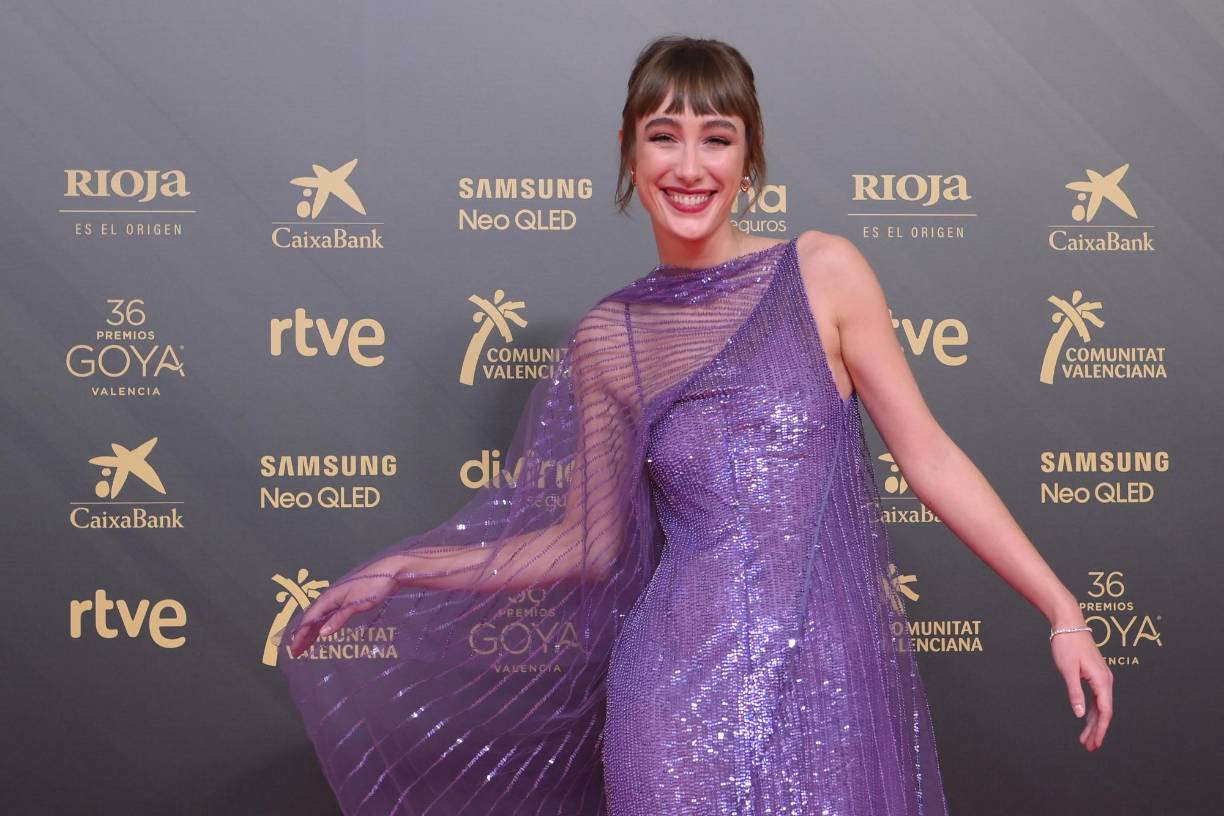 La actriz Almudena Amor con un delicado Valentino en lavanda.