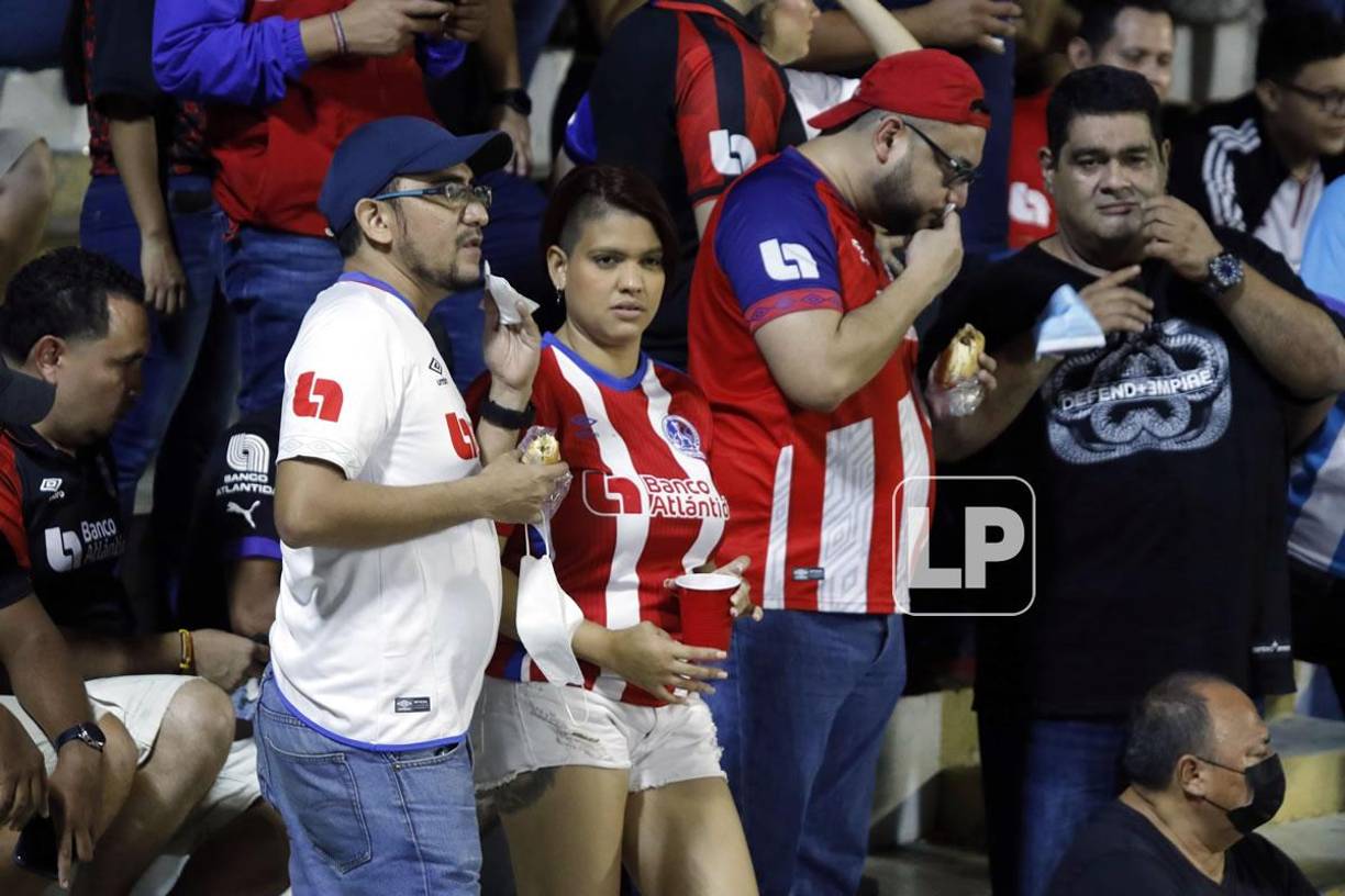 ¡Qué fiesta! El espectacular ambiente que se vivió en el Morazán con el partido Olimpia-Diriangén por Liga Concacaf