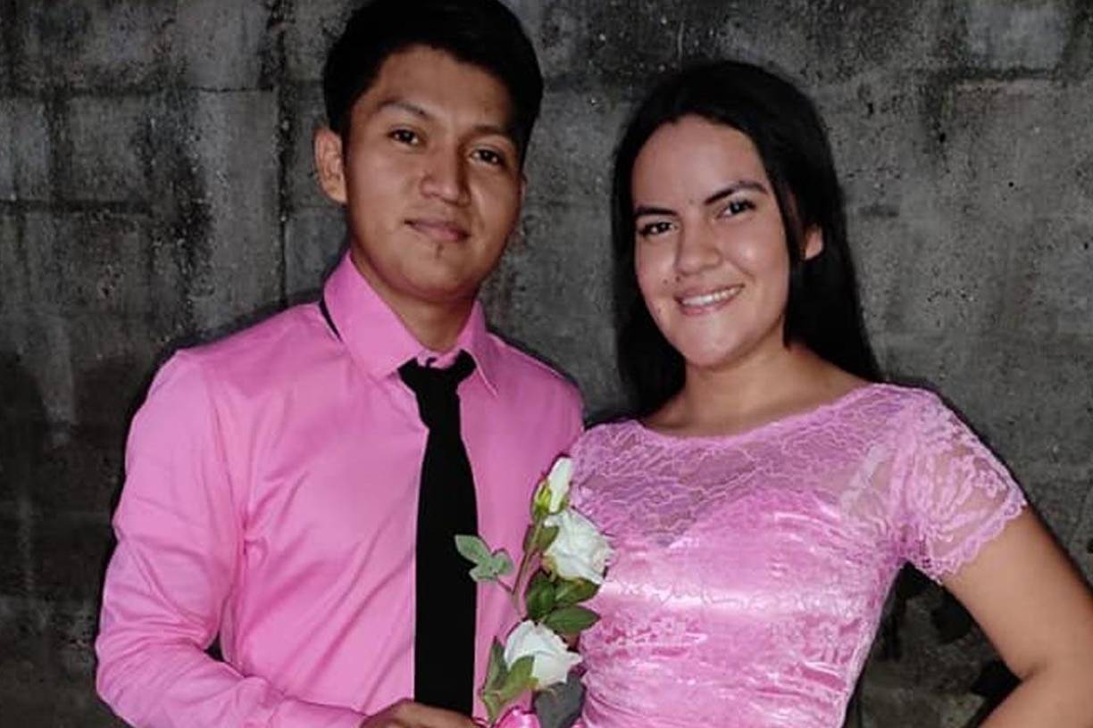 Joven iba a probarse el vestido de novia y murió atropellada