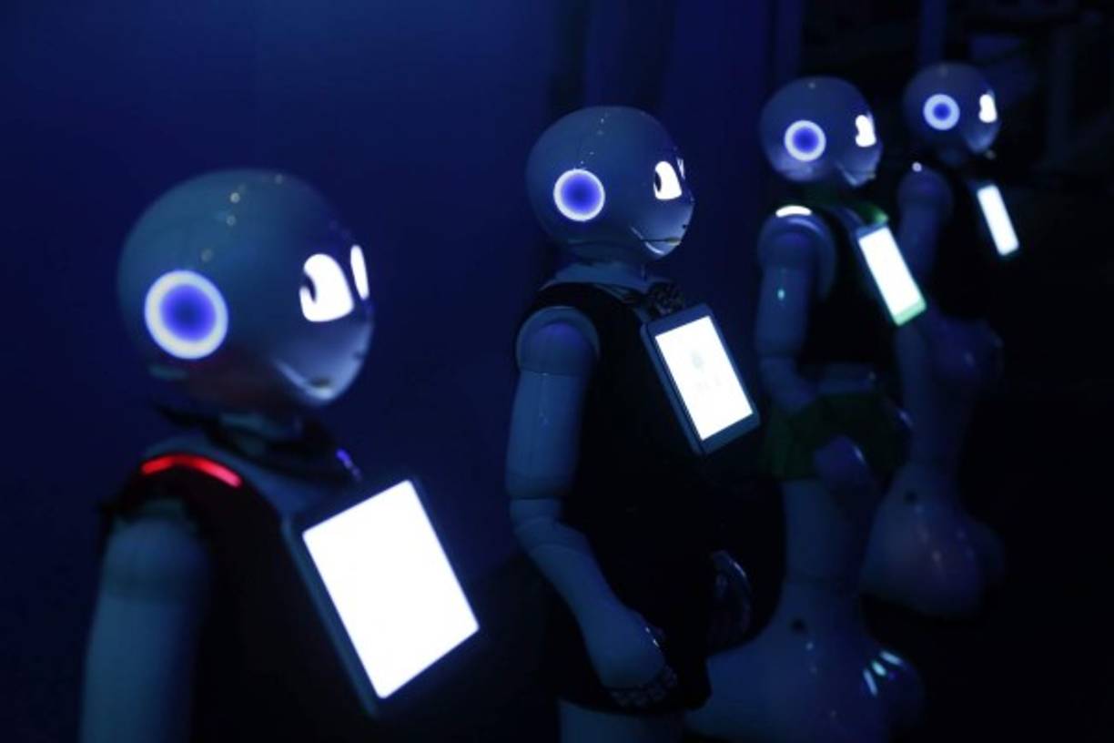 TAIWÁN. Lanzamiento de los “Pepper”. Varios robots “Pepper”, de la compañía Softbank Robotics, en fila durante su lanzamiento en Taipei.