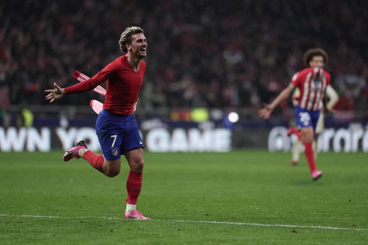 Griezmann celebrando su golazo para el 3-2 del Atlético de Madrid.