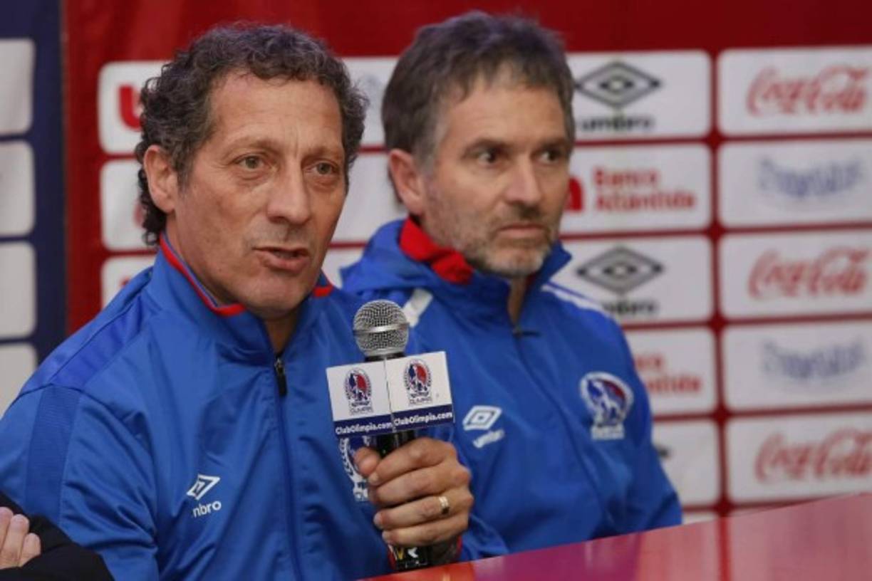 Pedro Troglio está estudiando los fichajes que hará para afrontar el próximo torneo con el Olimpia. No se descarta el fichaje de algún futbolista del fútbol nacional.