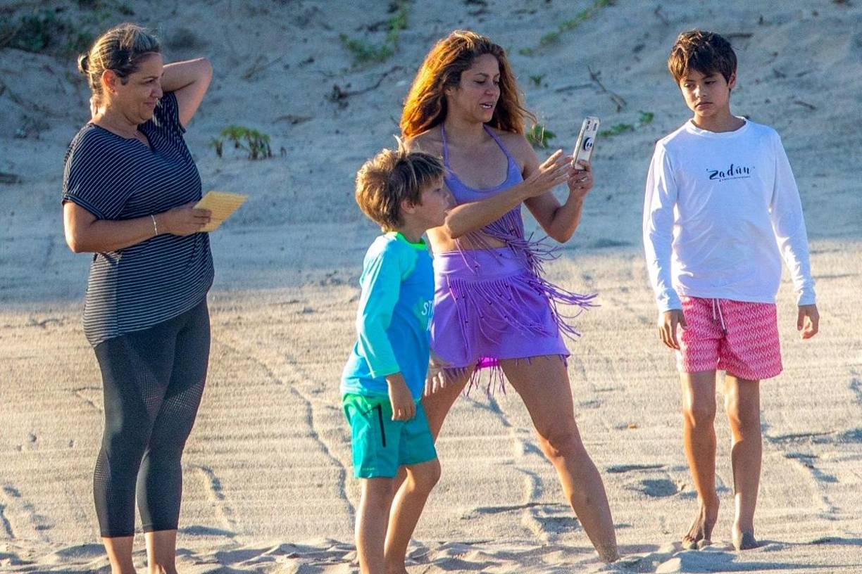 Asimismo, el portal señaló algunas de las posibles suposiciones que comenzarían a rondar en las plataformas digitales, dejando en el centro cómo hizo la cantante colombiana para conseguir que su expareja cediera a la propuesta que hizo meses atrás.