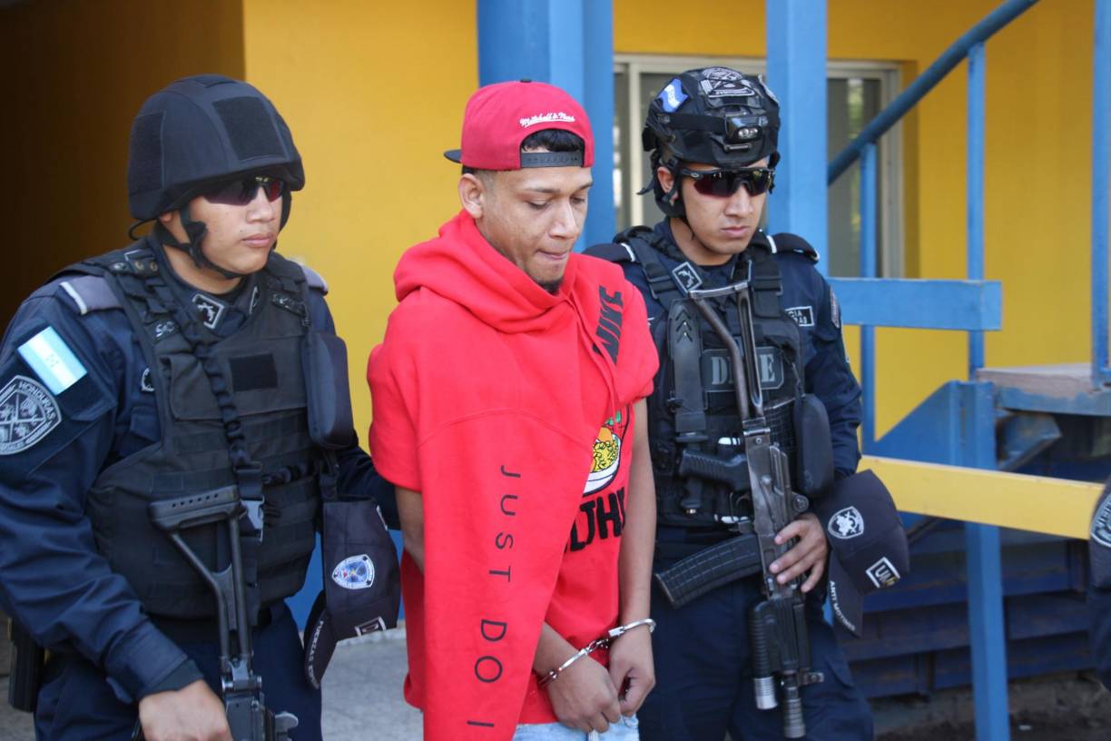 El dispositivo de traslado y custodia fue liderado por las máximas autoridades de la Policía Nacional, y un selecto equipo de especialistas de Fuerzas Especiales utilizando los vehículos tácticos blindados Black Mamba Sandcast desde la Corte Suprema de Justicia hasta la cárcel de Tamara 