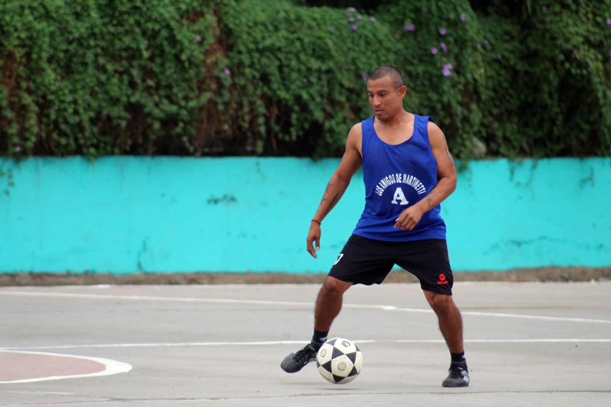 Su última aventura fue el 2018 con César Vallejo, nuevamente en segunda división. Con los ‘poetas’ aportó su experiencia a un equipo que se proclamó campeón de la Liga 2 y retornó a la máxima categoría. Una vez finalizada dicha campaña, tomó la decisión de retirarse del fútbol.