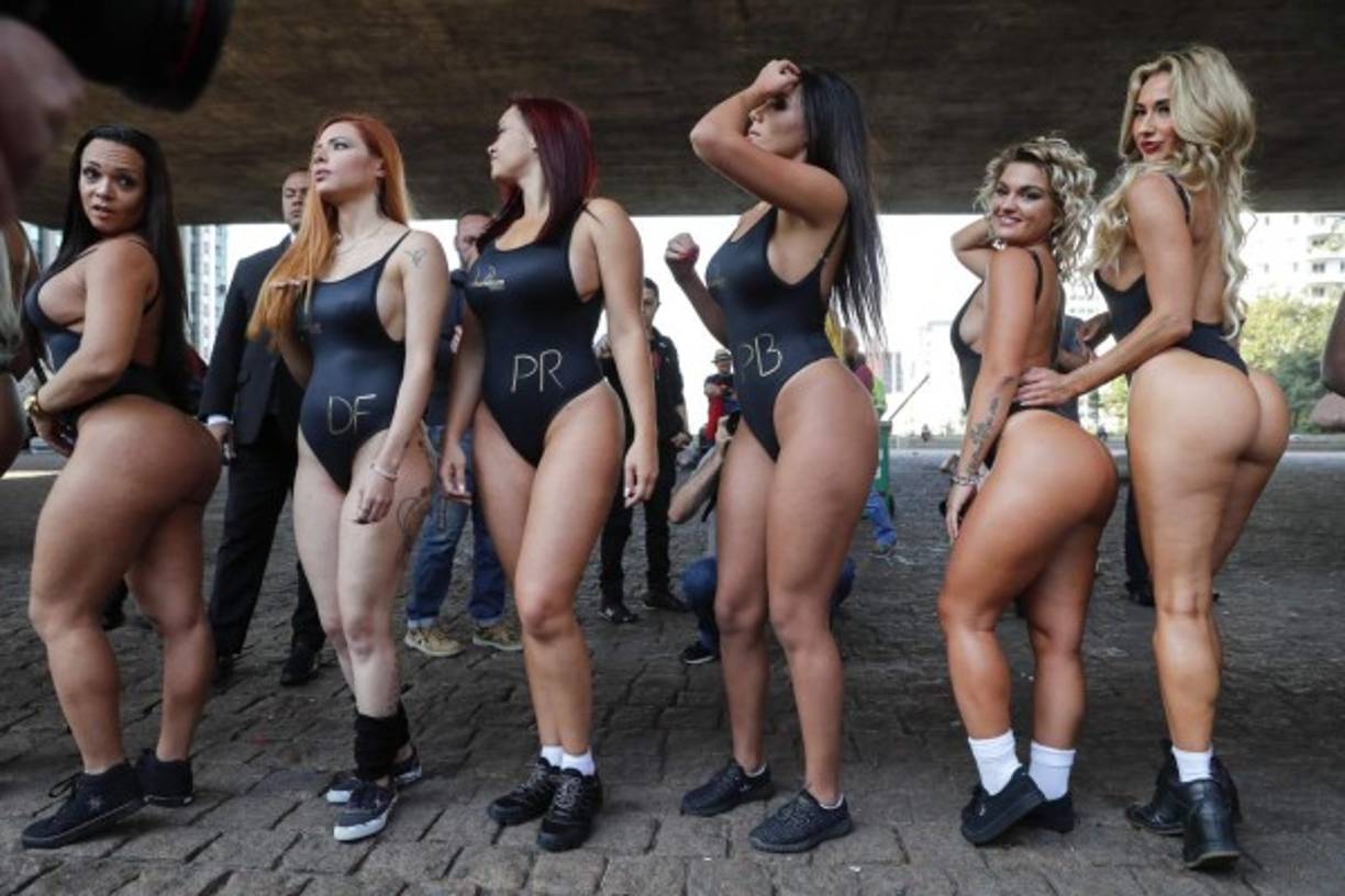 Las candidatas a 'Miss Bumbum' recorrieron la Avenida Paulistade Sao Paulo. EFE