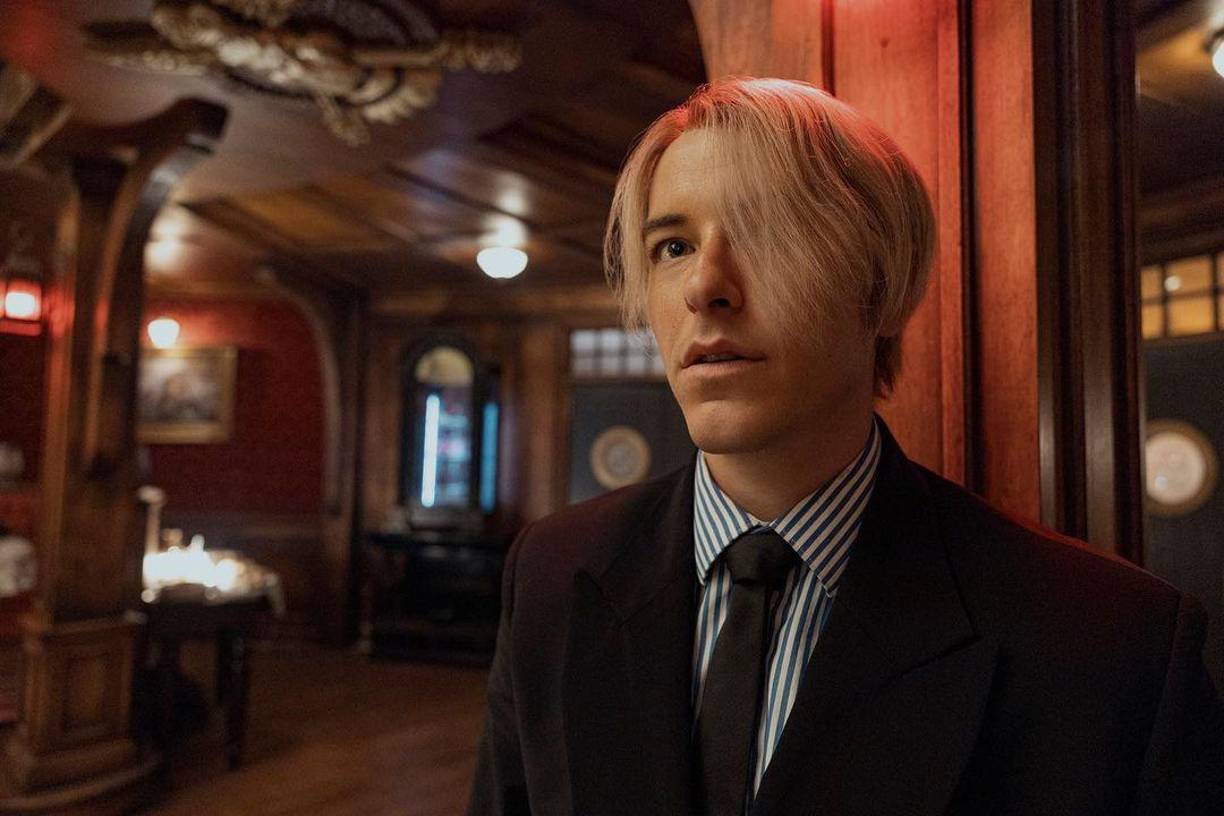 Taz Skylar interpreta a Sanji, un chef encantador y a la moda que sueña con encontrar el All Blue, el lugar donde se pueden encontrar pescados de los cuatro mares. Trabaja en el restaurante Baratie con el chef Zeff.