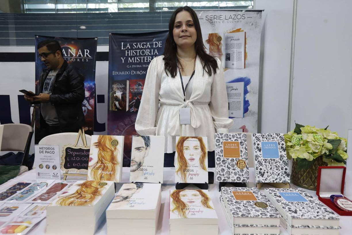 Karen Guzmán es una escritora que también dijo presente en la FIL de SPS. 