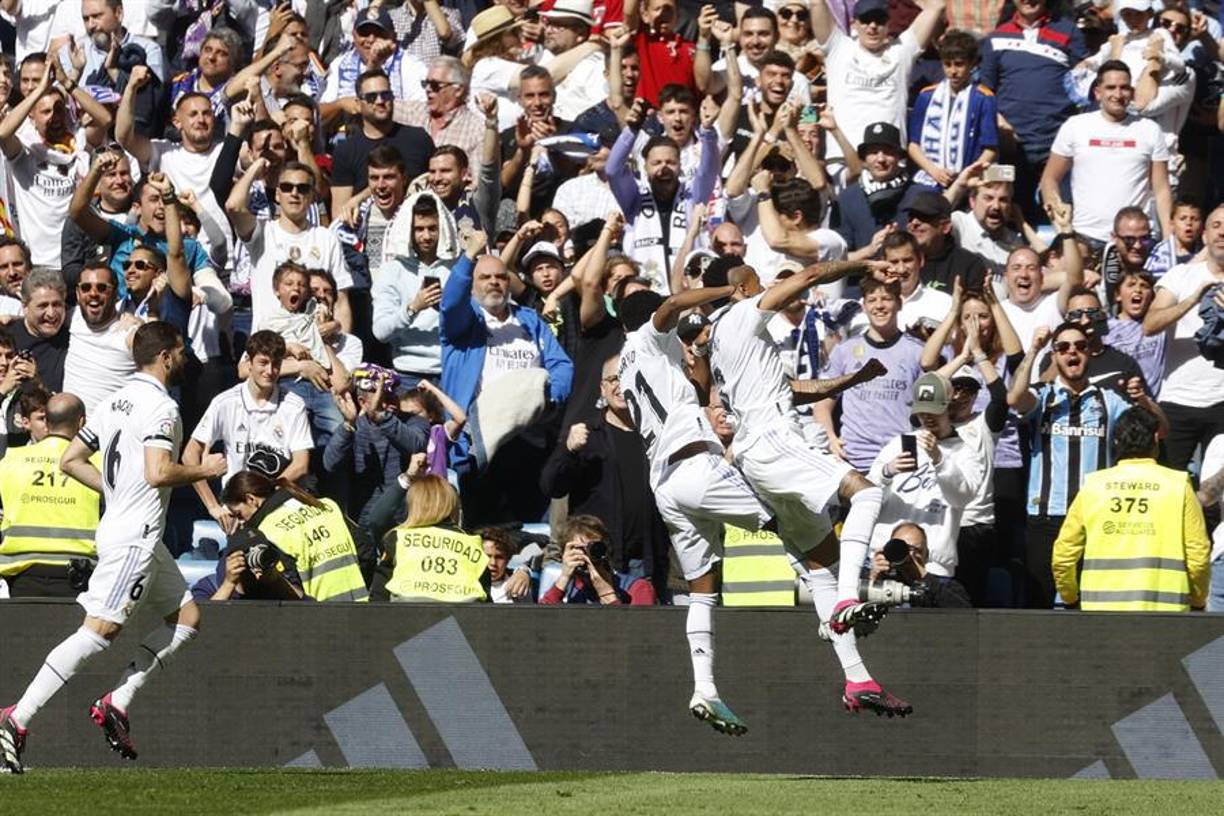 En dicho triunfo del Real Madrid, los aficionados realizaron un polémico cántico dedicado al “Barcelona” en en relación al escándalo de arbitraje.