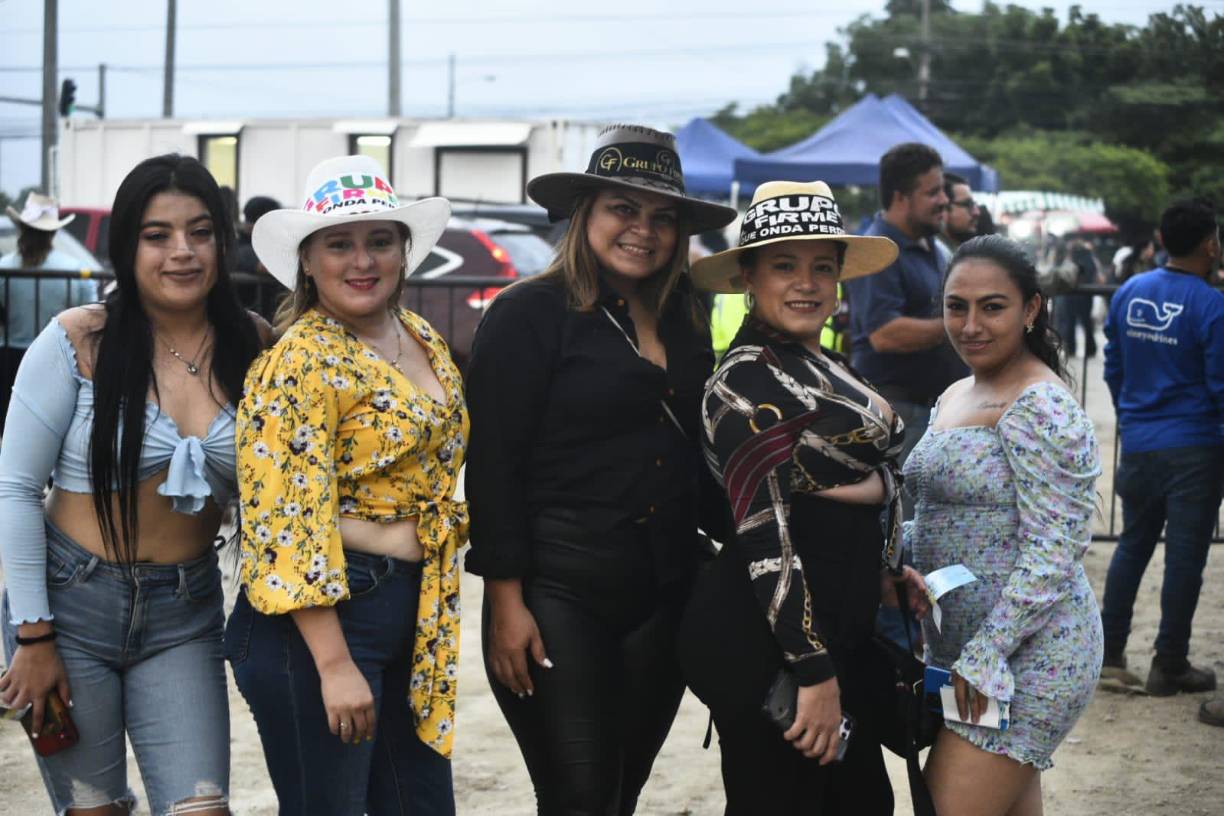 <b>Eduin Caz, líder de la famosa banda, dijo en redes sociales</b> estar muy alegre de poder cantarle a los sampedranos tal y como se había planeado y anunciado el pasado abril.