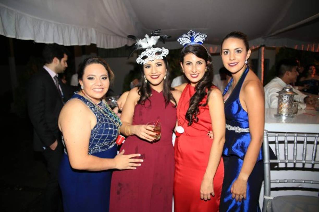 Julline Faraj, Kathie Kafaty y Jocelyne Lagos.