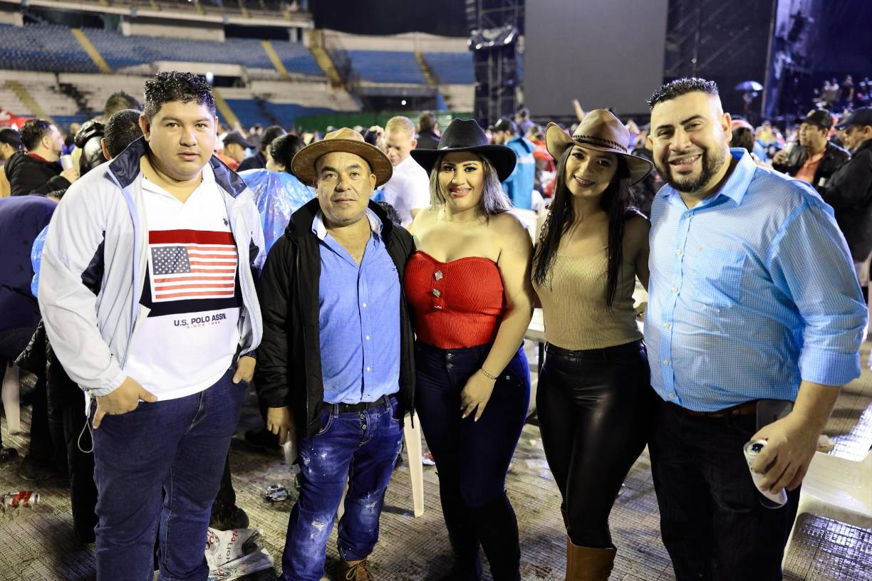 El concierto de Los Bukis en San Pedro Sula se realizó gracias a la producción de En Vivo Producciones. 