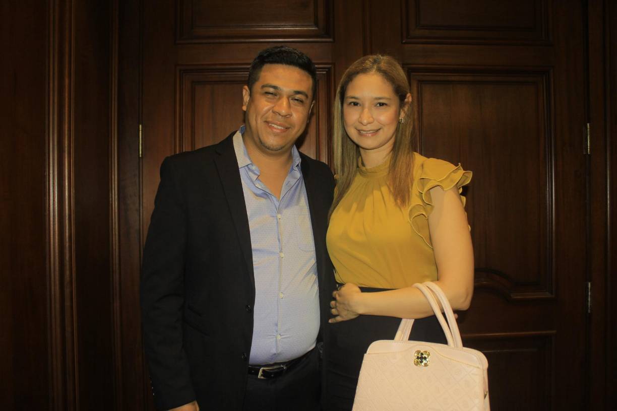 Ricardo Zapata y Jennifer Licona 
