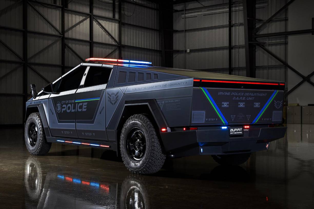 La Policía de Irvine presentó esta semana con orgullo en sus redes sociales el vehículo, considerado el primer Cybertruck que se incorpora a una fuerza policial en el país.