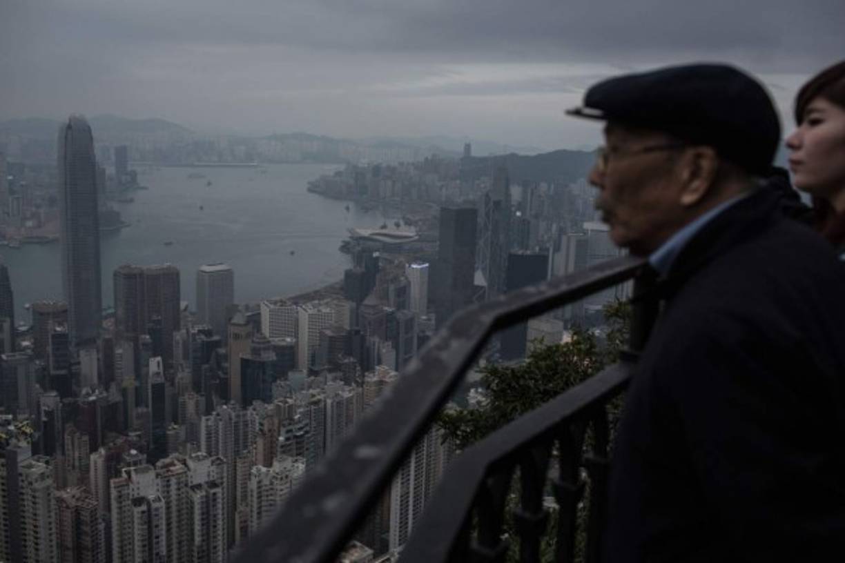 2. Hong Kong: Es la segunda ciudad más cara del mundo según el análisis que incluye los costos de bienes de la casa, vestimenta, comida y transporte pero no el de la vivienda, que implica un costo enorme, lo que hace al ranking menos significativo.