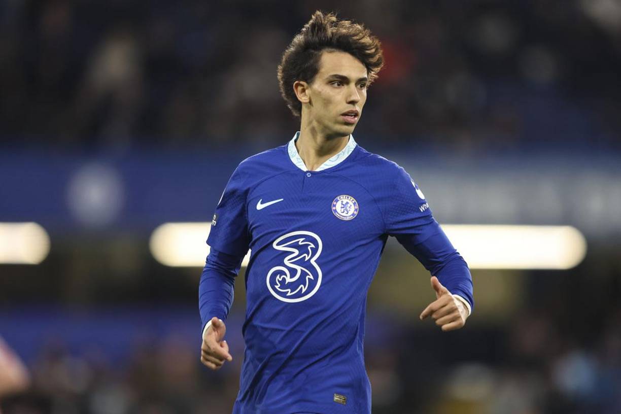 Joao Félix, cuya ficha pertenece al Atlético de Madrid, se pronunció sobre dónde jugará la próxima temporada. “Todavía no sé nada de mi futuro. Pero estos cuatro, cinco meses, me encantaron. Es un club top, todos fueron muy buenos conmigo. Mis compañeros de equipo son increíbles. Realmente me gusta estar aquí. Me gustaría quedarme en el Chelsea”, dijo el portugués.