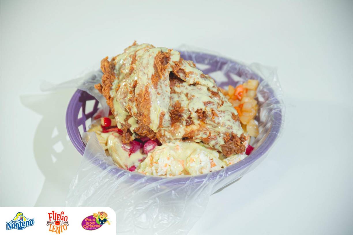 Representantes de Pollo Norteño, el chef Efraín Corea, Victoria Guzmán, juez seleccionada por la audiencia, y el periodista Juan Francisco García estuvieron degustando y calificando el sabor y calidad del pollo. El ganador del concurso será revelado este viernes 11 de febrero. 