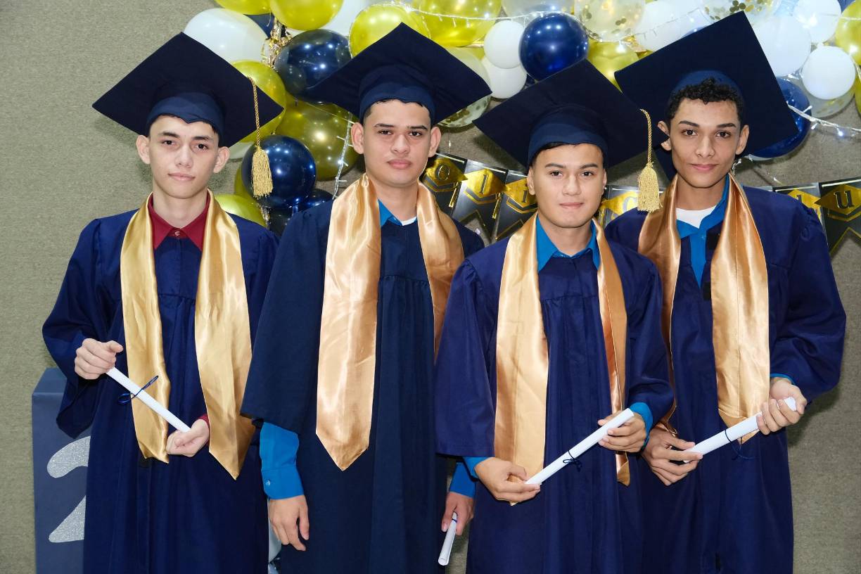 Víctor López, Fredy Luna, José Oliver y Luis Posas