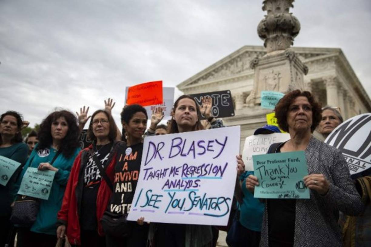 Blasey Ford acusó al candidato del presidente estadounidense a la Corte Supremade intentar violarla en 1982, en un interrogatorio en el que dijo que está absolutamente segura que su agresor es el juez acusado y que está 'aterrada' de tener que testificar.