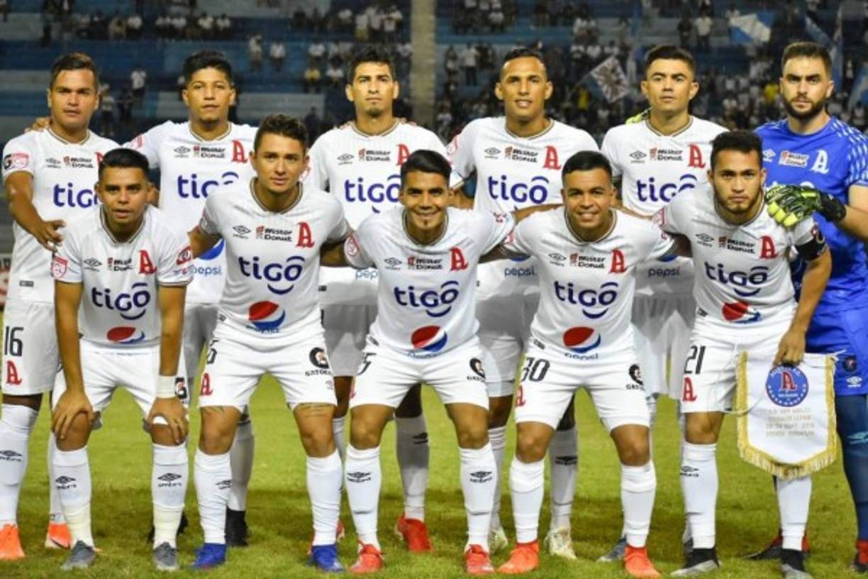 El Alianza de El Salvador tiene medio boleto a la Liga de Campeones de la Concacaf 2020 tras ganar en casa al San Carlos de Costa Rica.