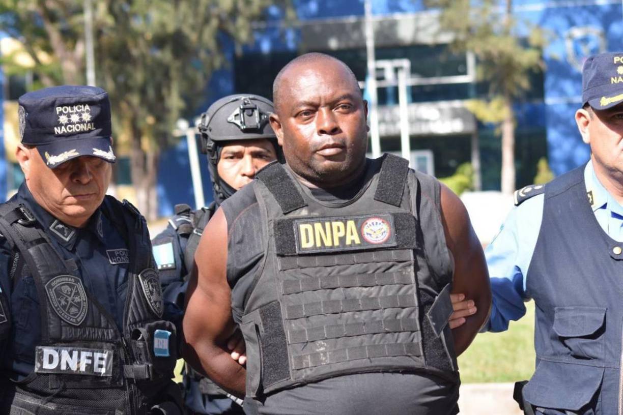 Erasmo Ávila Palacios se convirtió hoy en el hondureño número 38 extraditado a los Estados Unidos. Está acusado de varios delitos de narcotráfico.