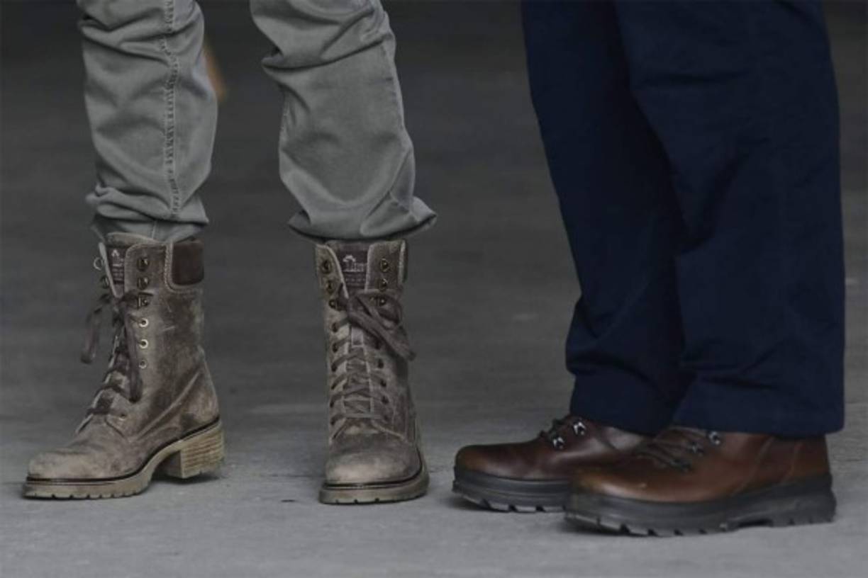 Fotografía de detalle tomada por Yoseph Amaya de LA PRENSA. La reina Letizia ha recibido buenos comentarios en redes sociales por parte de los hondureños, que además de agradecer la ayuda humanitaria alaban su sencillez en estos momentos de trabajo.