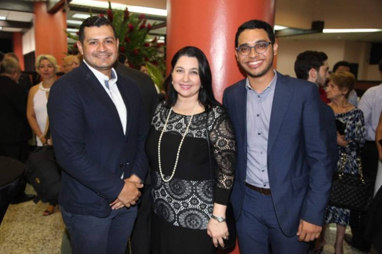 Omar Artica, Francia Quintana y Kelsey David