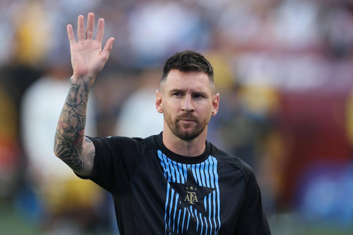 La Pulga se estrenó como goleador en la competencia en 2007 ante Perú y México. En 2015 vio puerta únicamente ante Paraguay, en tanto que Venezuela y Estados Unidos fueron sus conquistas goleadoras en 2016. En 2019 repitió ante Paraguay y en 2021 levantó el trofeo y convirtió con Chile, Bolivia y Ecuador. 