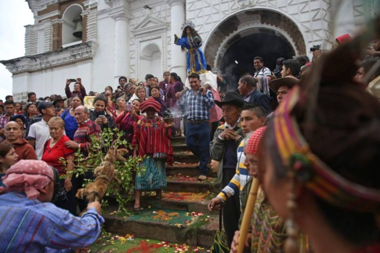 En este día de espiritualidad y gozo se entrelazan así la tradición y el misticismo de la cultura maya y católica. No solo hay baile, pues la ejecución de estos movimientos oculta una herencia, tradición y creencia compleja y difícil de entender que están vinculados con la sabiduría ancestral.<br/>
