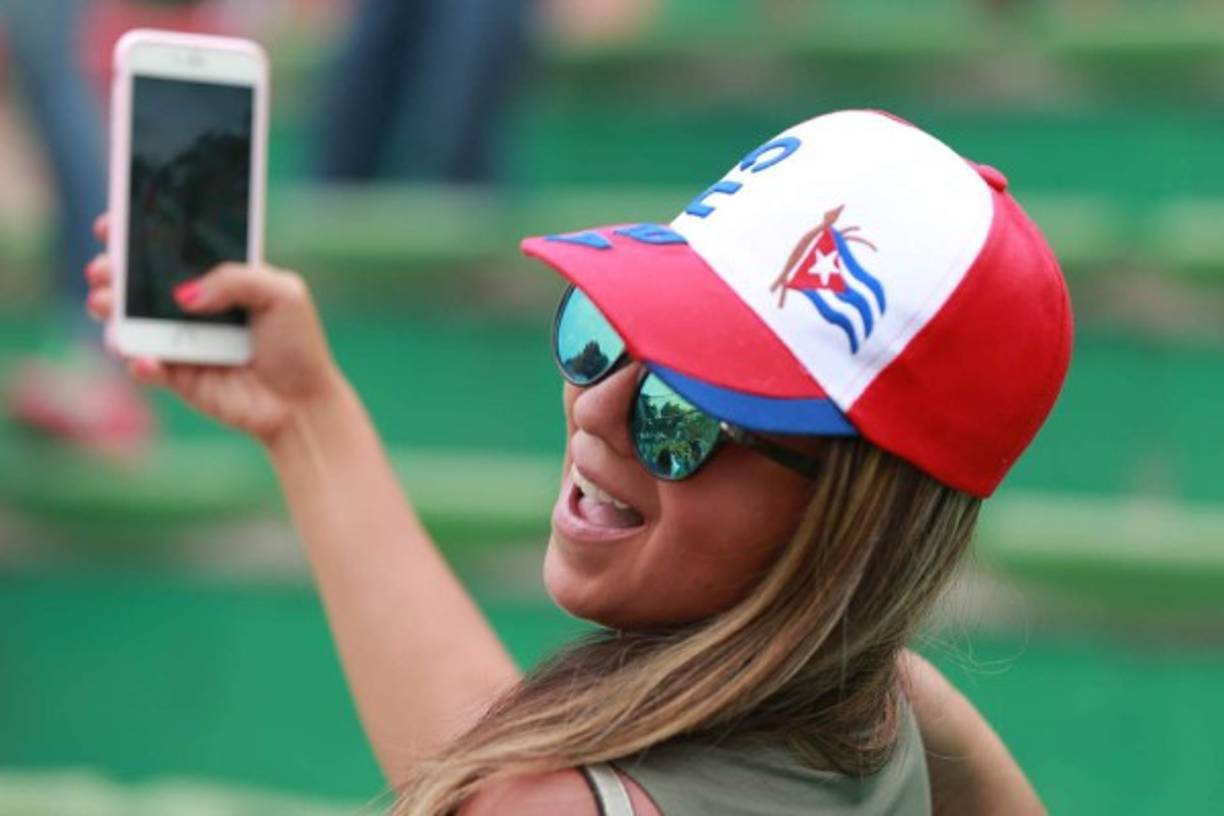 La bella esposa de Yaudel Lahera llegó al país para apoyar a su pareja en la gran final.