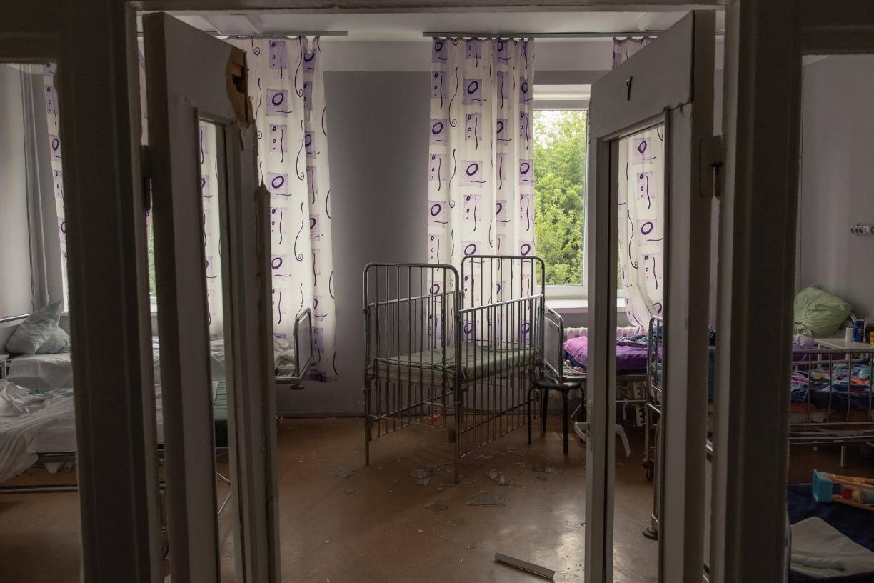 El bombardeo estuvo causado, según las autoridades ucranianas, por un misil de crucero ruso, y destrozó varias partes del hospital.