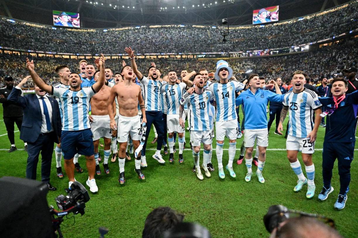 Ganar el Mundial no te asegura ser la número uno del ranking FIFA. Le pasa a Argentina que ahora es segunda, eso sí, subió un puesto con respecto a la última actualización.