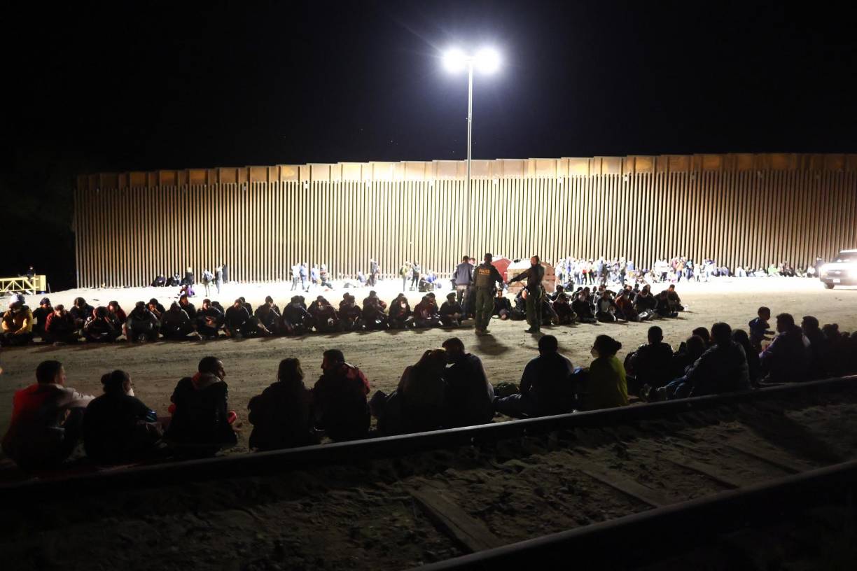 El Título 42 ha sido muy criticado por organizaciones defensoras de derechos humanos, mientras que los republicanos pronostican un aumento de cruces fronterizos si se levanta.