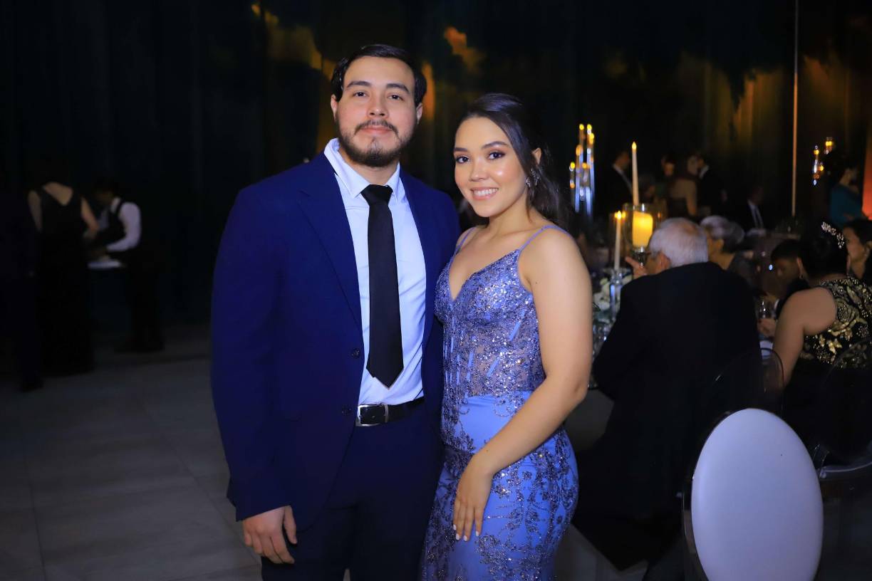 Hollman Sandoval y Kimberly Dox