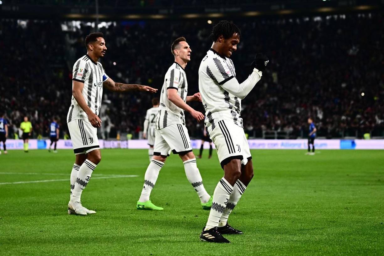 Juan Guillermo Cuadrado celebró el gol con un bailecito ante la afición bianconeri.