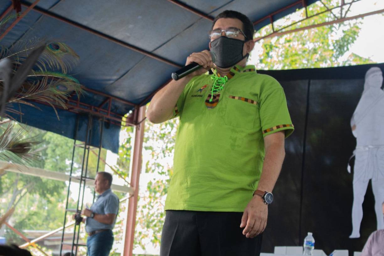Los maestros de esta institución también fueron los encargados de animar el evento.