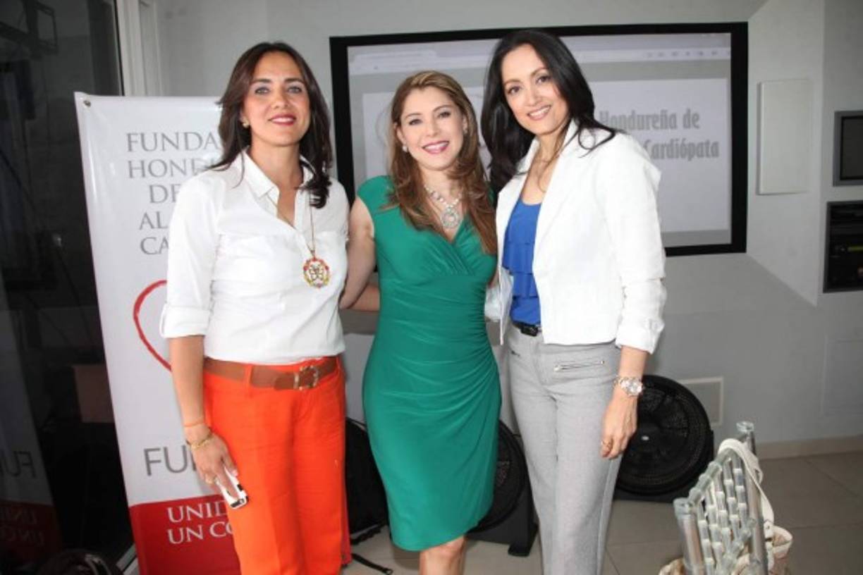 Flor Turcios, Karenina Parada y Daysi Reyes