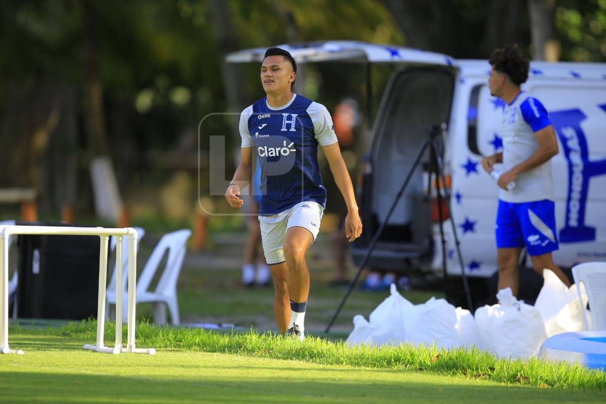Denil Maldonado: Será uno de los defensores centrales de Honduras para el duelo ante Panamá.