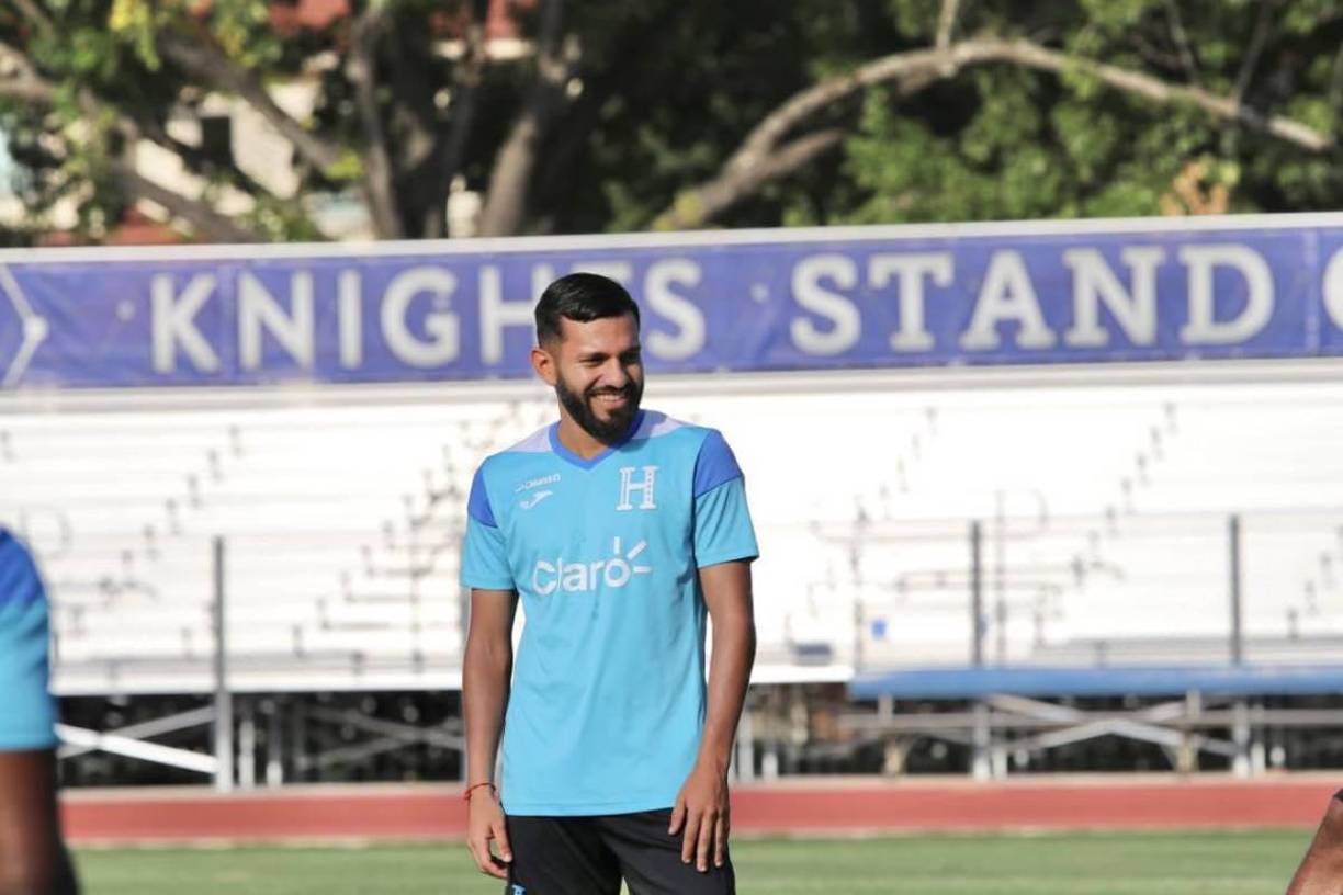 Volante: Jorge Álvarez sería otro de los titulares en el 11 titular que enviaría Reinaldo Rueda ante Guatemala.