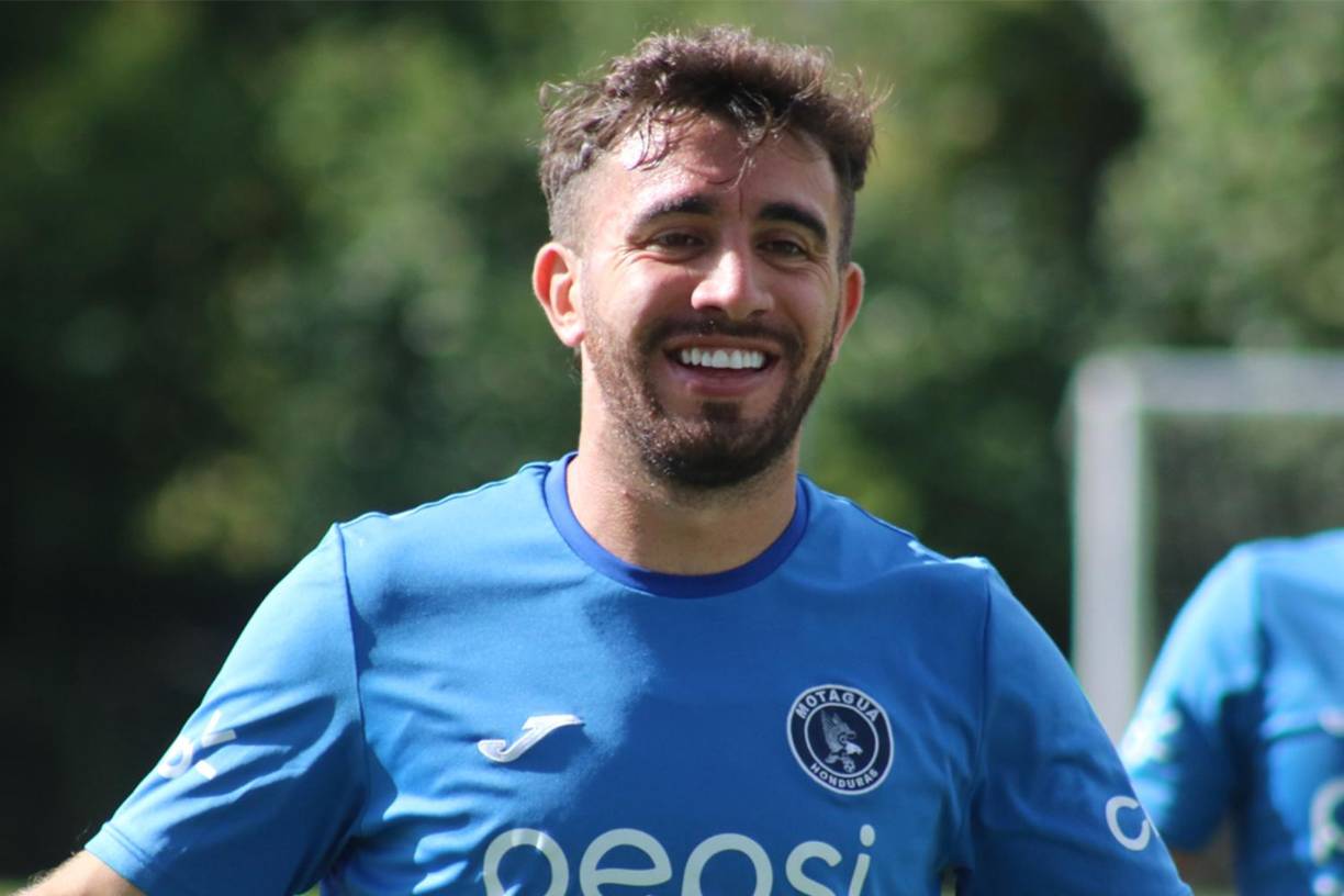 Agustín Auzmendi: Es el goleador del Motagua y hará dupla en el ataque con Lucas Campana.