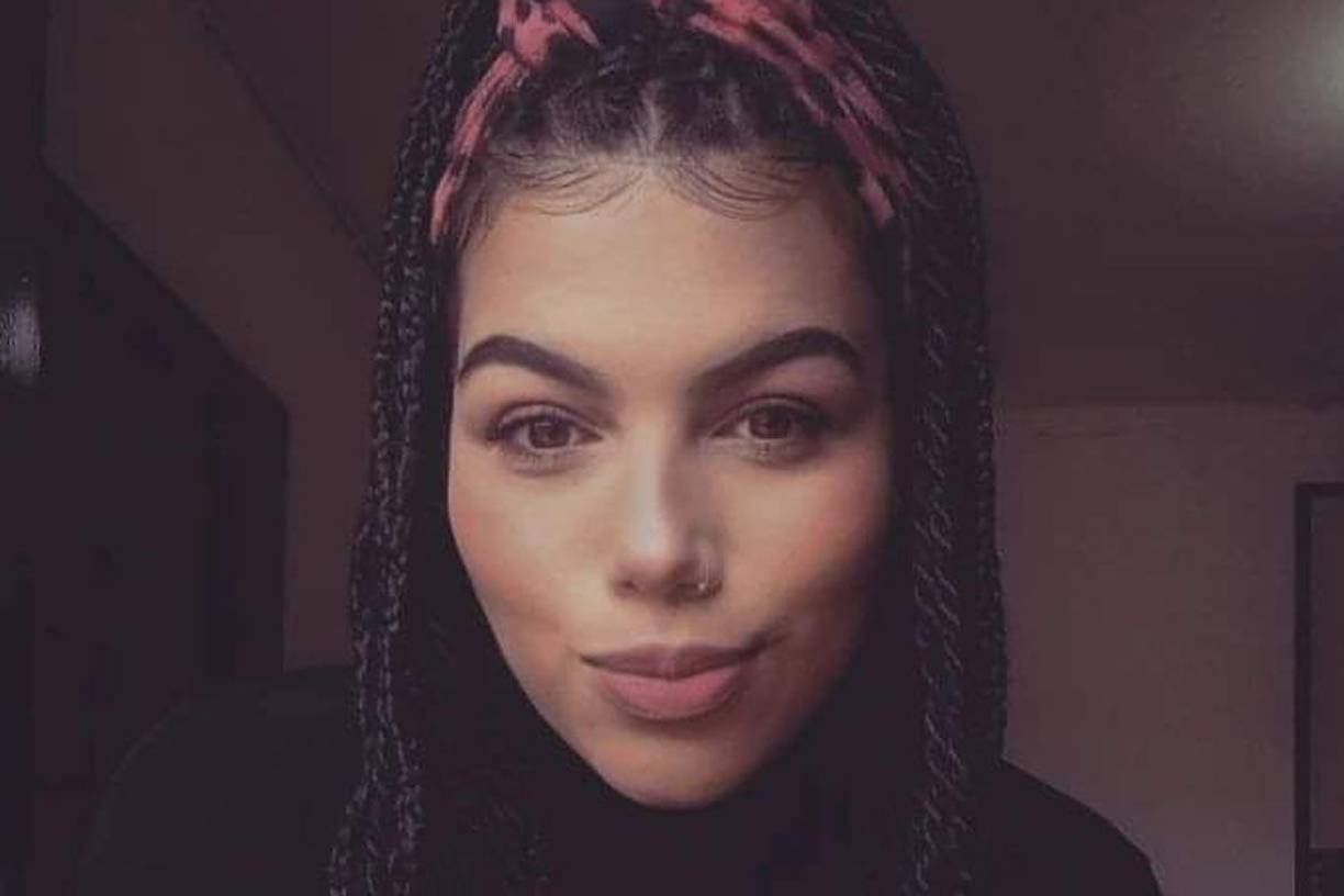 La maestra Érika Jesenia Cuadros López fue asesinada con arma blanca cuando fue interceptada por dos personas que tenían la intención de hurtarle su teléfono.