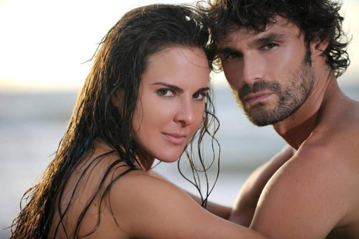 Algunos actores admiten que a veces les toma tiempo despojarse por completo de algún personaje que han encarnado en ficción. Ese parece ser el caso de Kate del Castillo con el personaje de la poderosa 'Reina del Sur'.